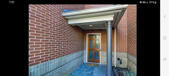 Foto del edificio - 326 Settlers Ln