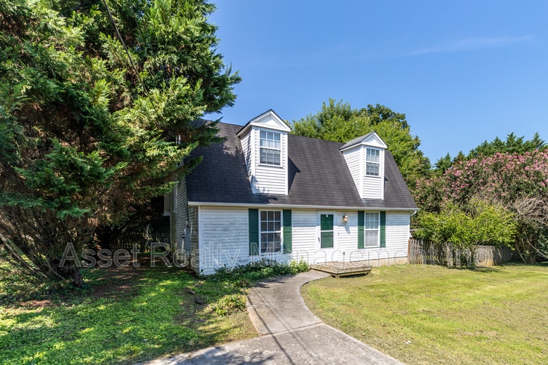 Foto principal - 7005 Buddy J Ln