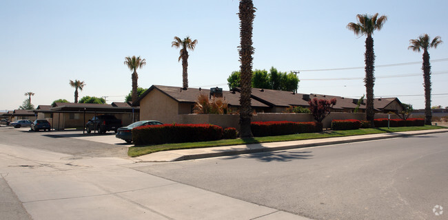 Building Photo - Aspire Seneca