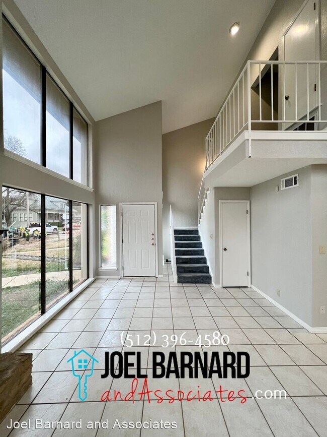 Foto del edificio - 2 br, 2 bath House - 202 Scott St