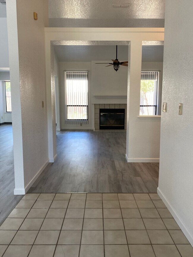 Building Photo - Welcome to this adorable, newly remodeled ...