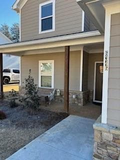 Building Photo - 6346 Woodland Station Dr