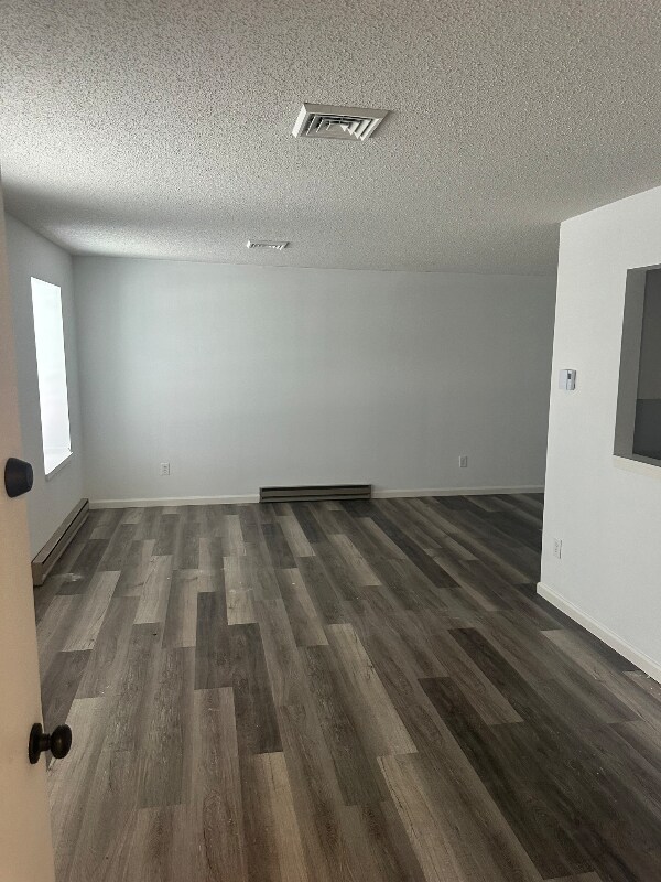 Foto del edificio - 1260 Loudon Rd