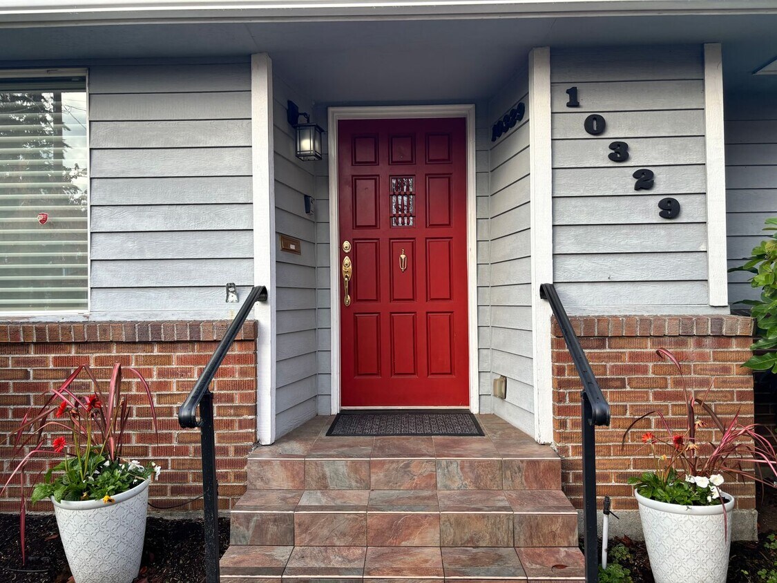 10329 13th Ave NW, Seattle, WA 98177 House Rental in Seattle, WA