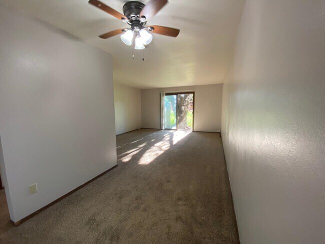 Building Photo - 204 Swanton Rd