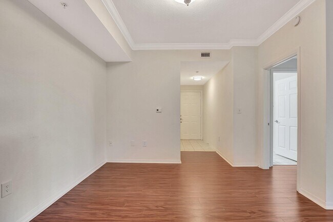 Foto del edificio - 15055 Michelangelo Blvd