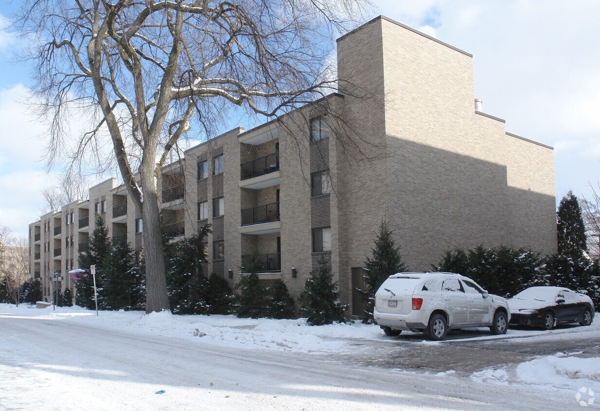 Foto del edificio - The Legend Apartments