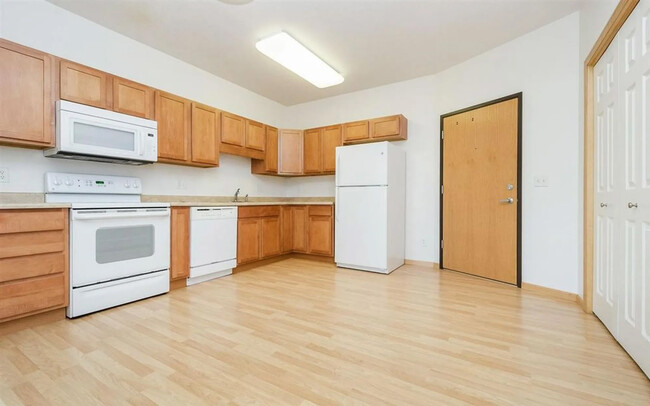 Foto del edificio - 2300 Westlake Rd