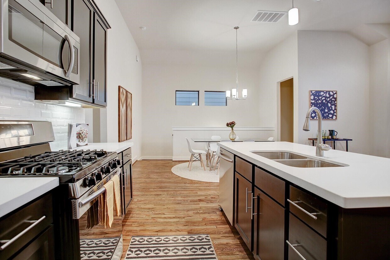 Foto del edificio - 2926 Alice St