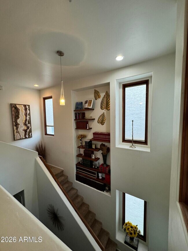 Building Photo - 2423 E Autumn Flower Dr