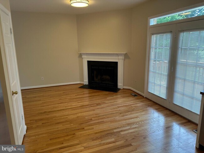Building Photo - 226 Castletown Rd