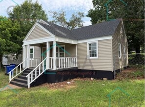 694 Saxon Ave
