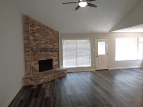 Building Photo - 1227 Strawberry Park Ln