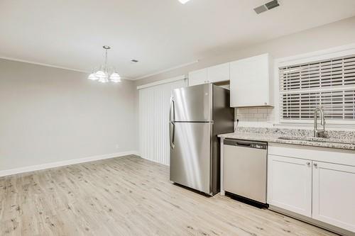 Building Photo - 864 Pine Roc Dr