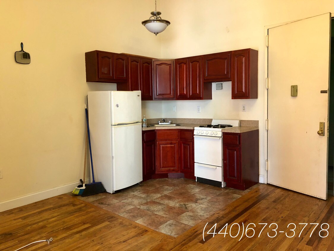 Foto principal - 196 Graham Ave