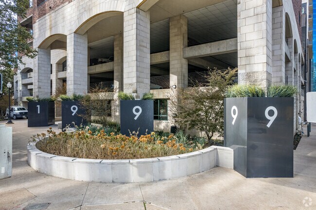 Foto del edificio - 1999 McKinney Ave