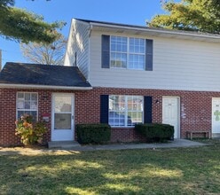 Building Photo - 98 Andrea Dr