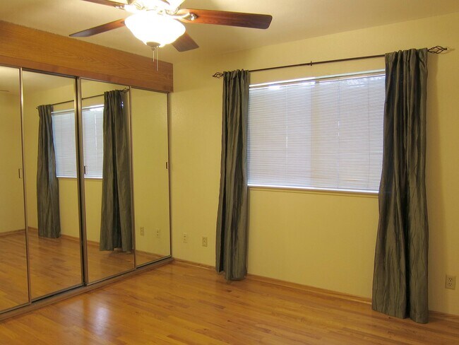Building Photo - 3014 Shadow Springs Pl