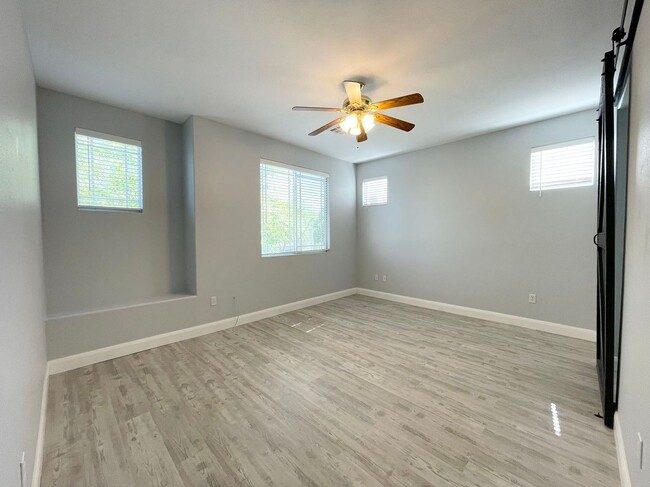 Building Photo - Spacious  gated single house coming
