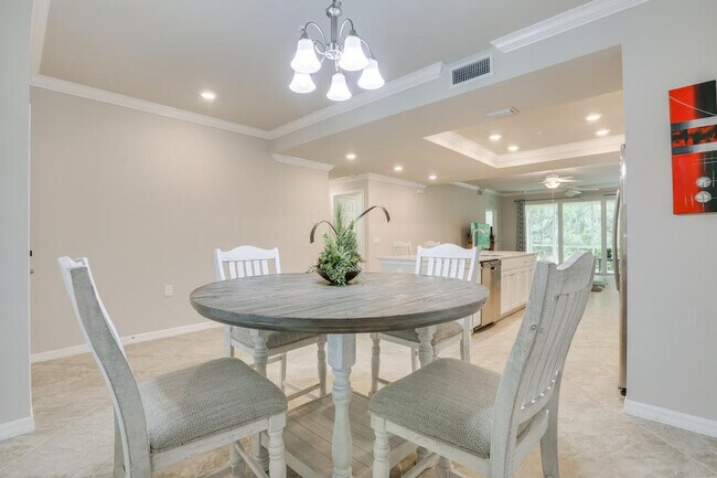 Building Photo - 10711 Palazzo Wy