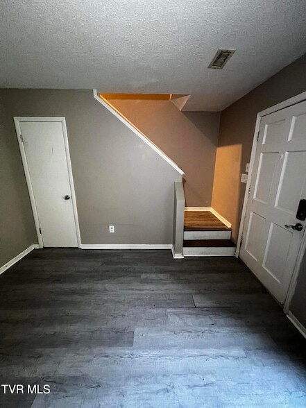 Building Photo - 1419 Colony Park Dr