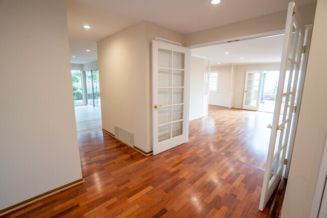 Foto del edificio - 920 Stewarton Way