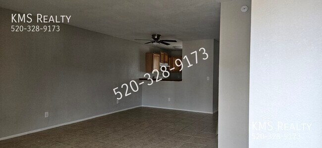 Foto del edificio - 3341 S Mission Rd