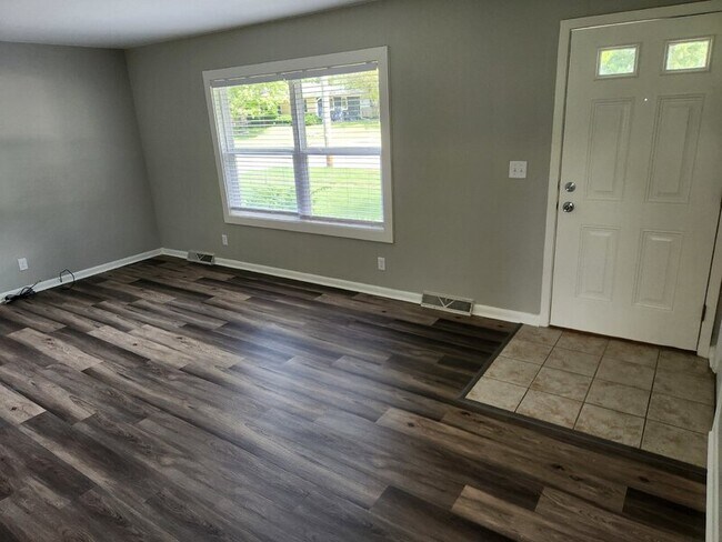 Foto del edificio - 1302 SW Lynn Dr