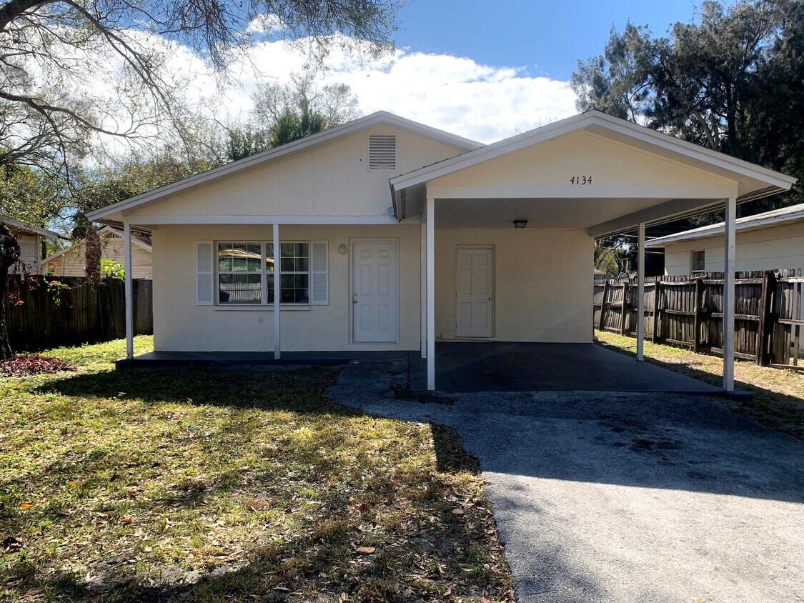 Bloque de hormigón - 4134 12th Ave S