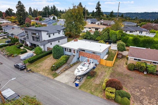 Building Photo - 5227 116th Pl SE