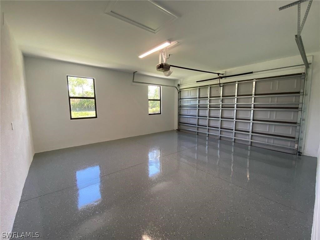 Foto del edificio - 3724 2nd Ave NE