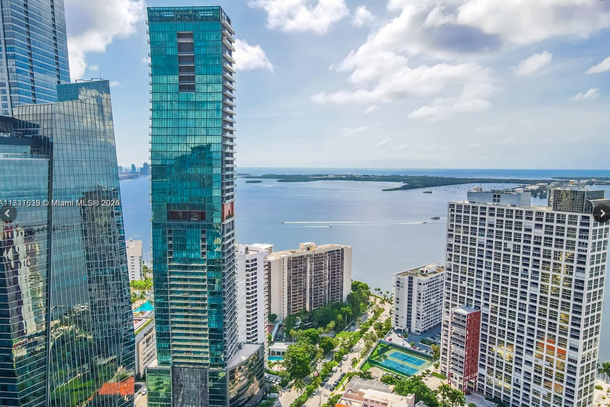 Foto principal - 1451 Brickell Ave