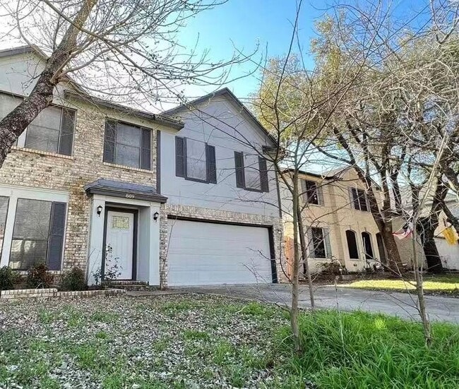 Building Photo - 809 Riverlawn Dr