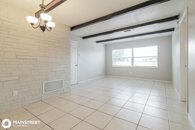 Building Photo - 131 CARRIAGE HILL, CASSELBERRY, FL 32707