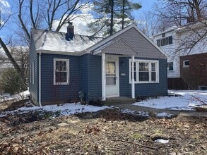 Building Photo - 601 W Hoover Ave