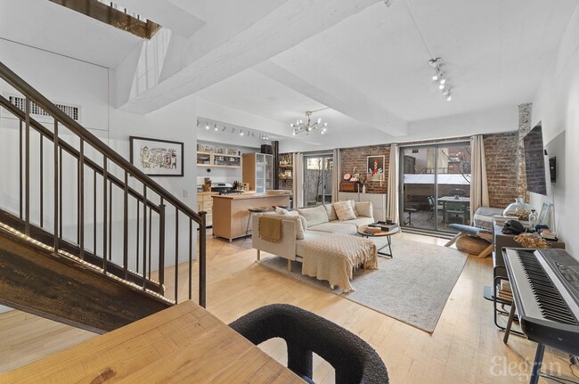 Building Photo - 330 Wythe Ave