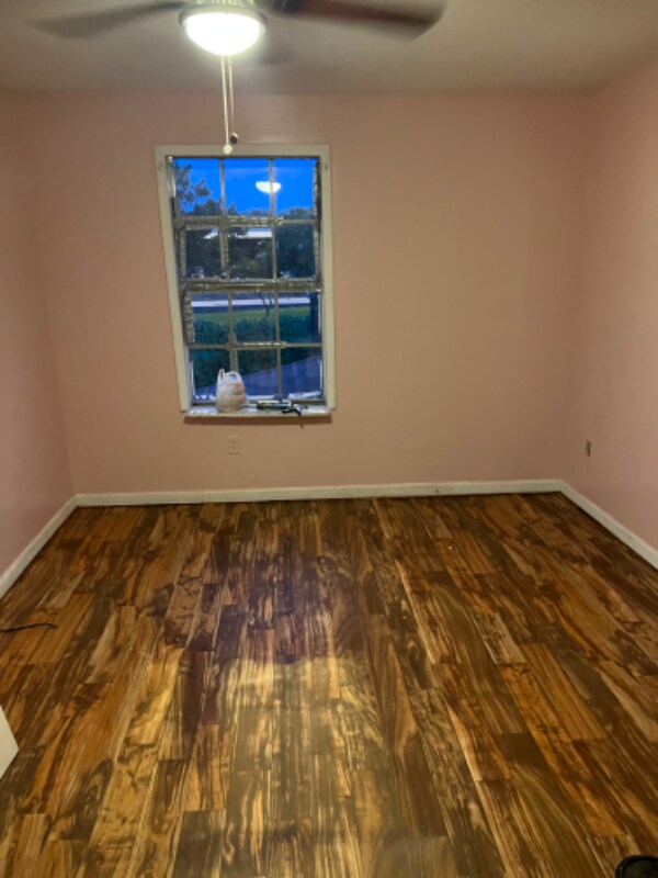 Foto del edificio - 1812 Hendee St