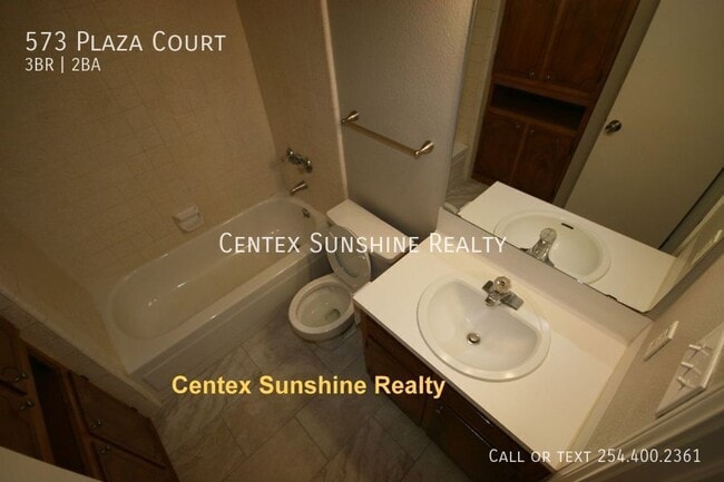 Foto del edificio - 573 Plaza Ct