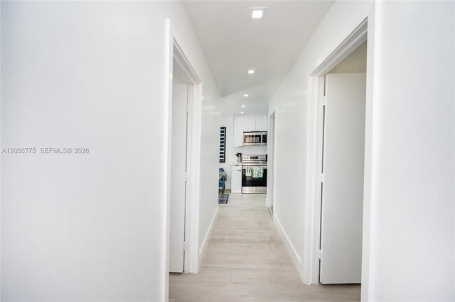 Foto del edificio - 3016 NW 22nd Ct