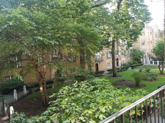 Foto del edificio - W Granville Ave