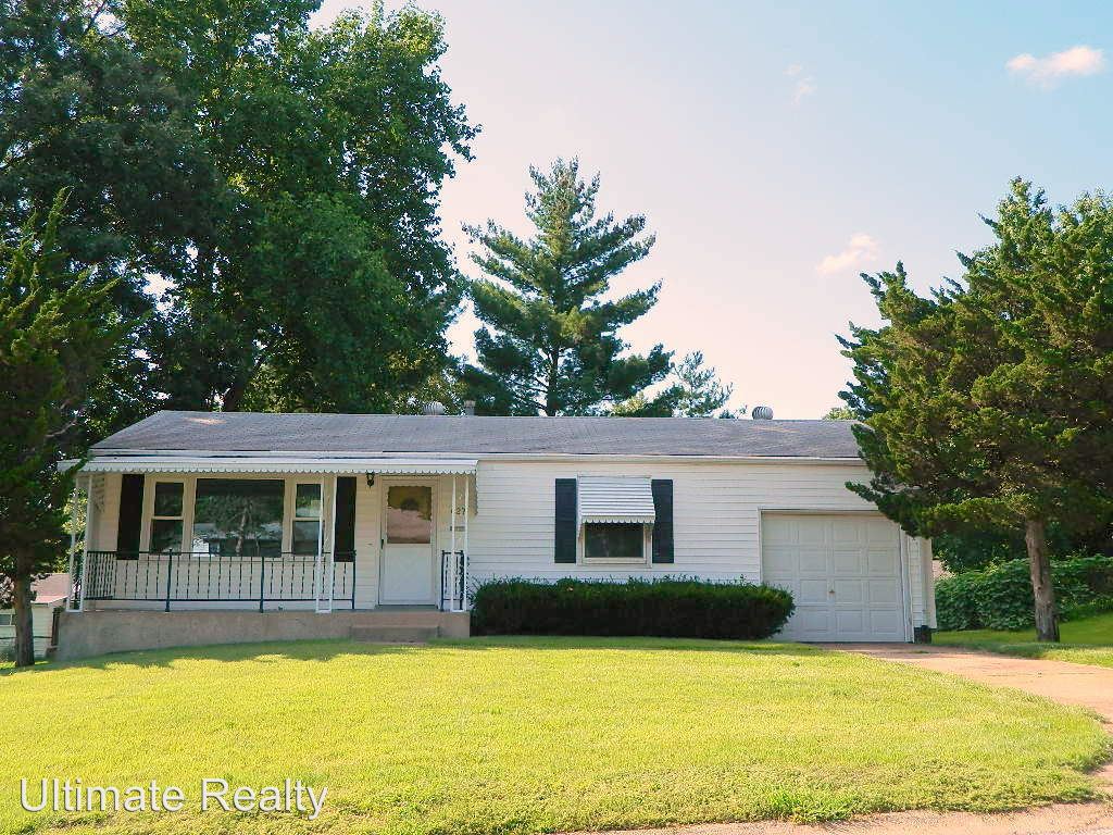 Primary Photo - 627 Gleason Dr