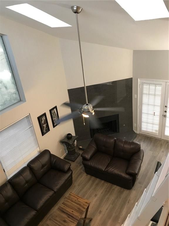 Building Photo - 5750 Phoenix Dr