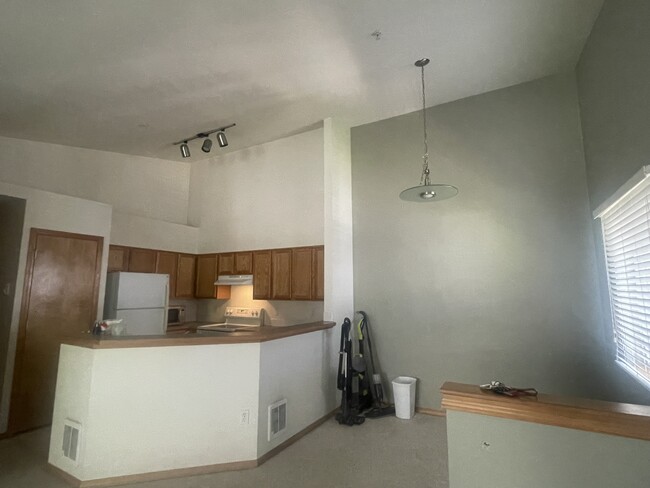 Building Photo - 9926 E 16th Ave
