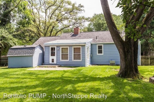 Building Photo - 2 br, 1 bath House - 5503 Indianola Ave