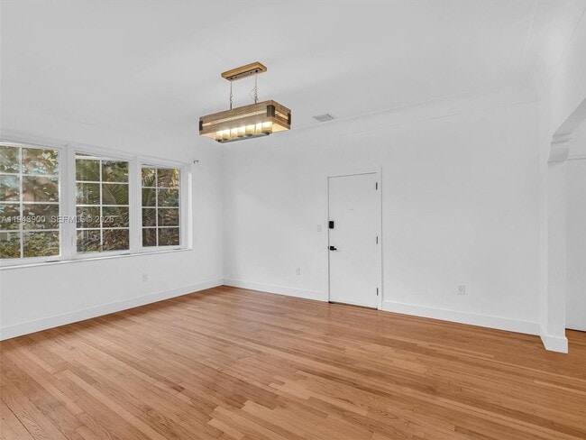 Foto del edificio - 910 Lenox Ave.