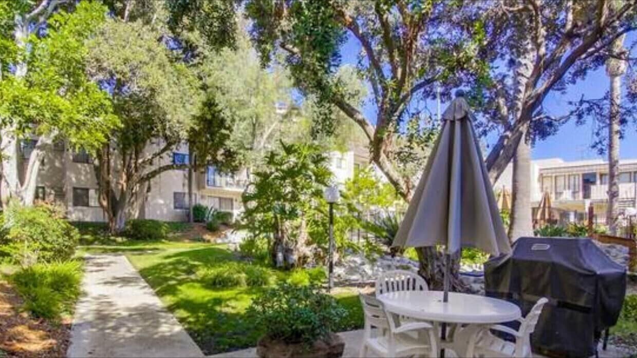 Foto principal - 6780 Friars Rd