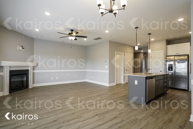 Foto del edificio - 3708 Oak Leaf Wy