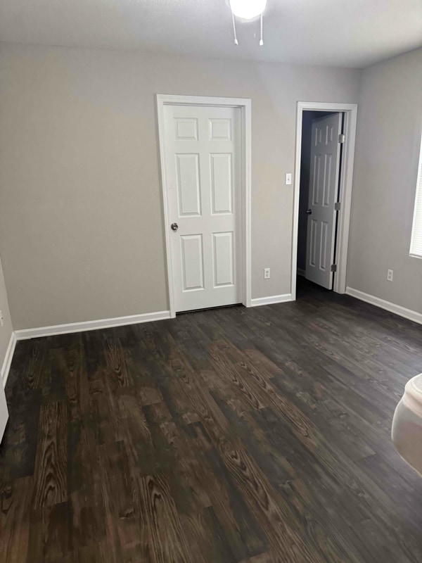 Building Photo - 23338 High Pt St