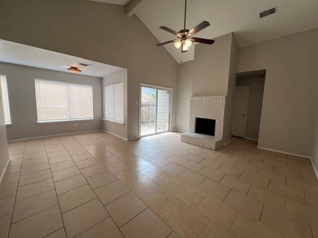 Foto del edificio - 19447 Cypress Cliff Dr