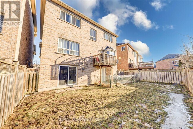 Building Photo - 58 Rushworth Dr